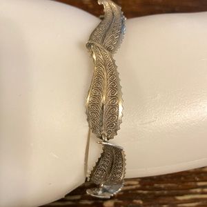 Vintage Sterling silver over lap paisley bracelet 6.5 inches